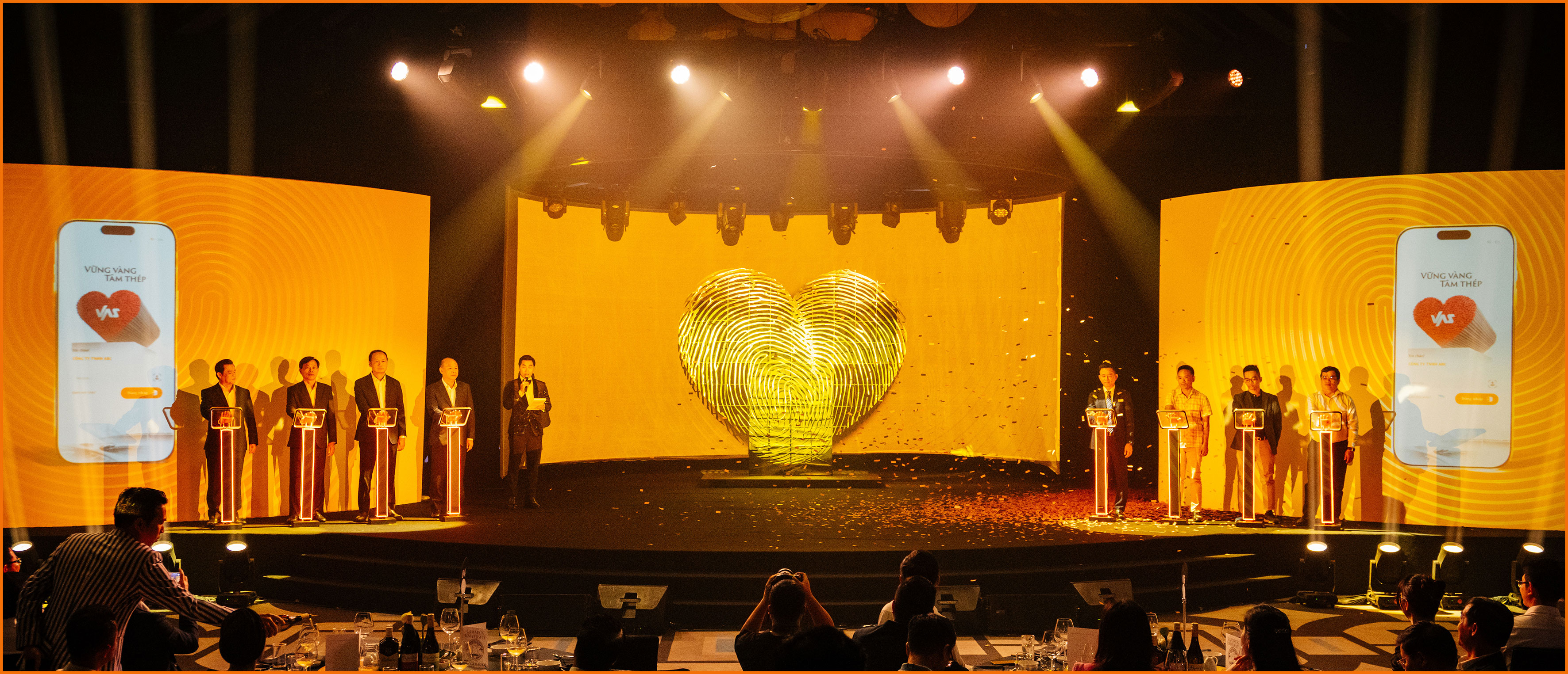 VAS SALES PORTAL &ndash; KHI TƯƠNG LAI ĐƯỢC CHẠM BẰNG NIỀM TIN V&Agrave; KH&Aacute;T VỌNG